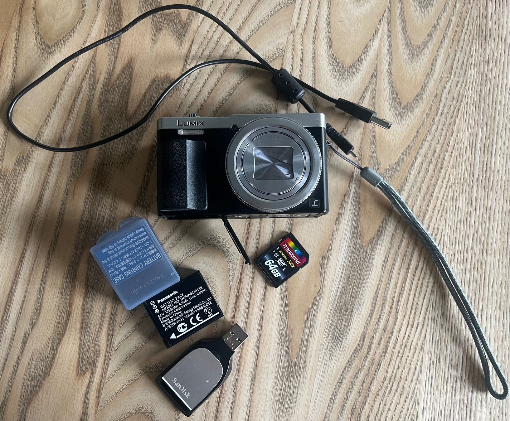 Panasonic Fotocamera: Panasonic Lumix DMC-TZ71, Digitalkamera – Usato da Winkel venduto da hei_gxk6 1