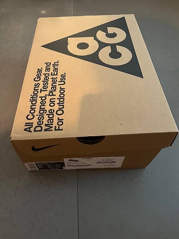 Scarpe da uomo: Nike ACG Air Deschutz 46 – Usato da Zürich venduto da SUPERNERD 3