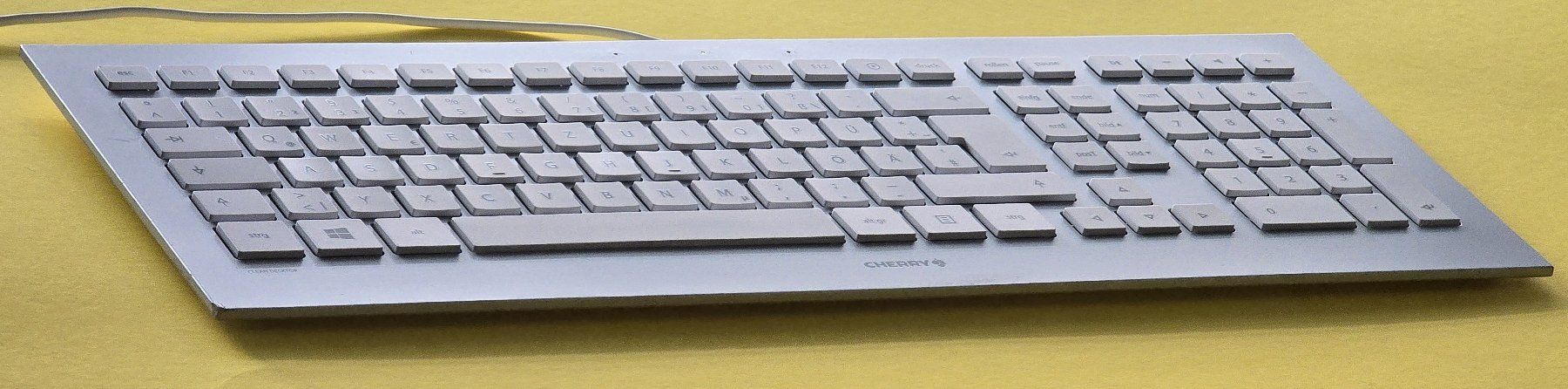 Tastaturen: Tastatur Cherry, flach, elegant, deutsch, Kabel – Gebraucht aus Azmoos von johanoes 2