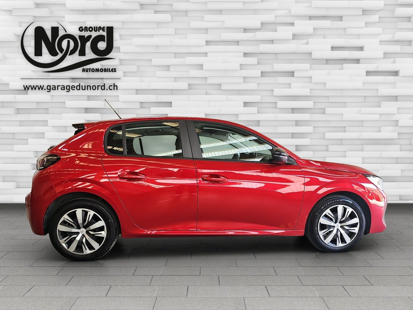 Peugeot Automobili: PEUGEOT 208 1.2 Pure Tech Active Pack – Usato da Conthey venduto da garagedunord 2