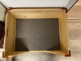 Hundebett aus Holz
