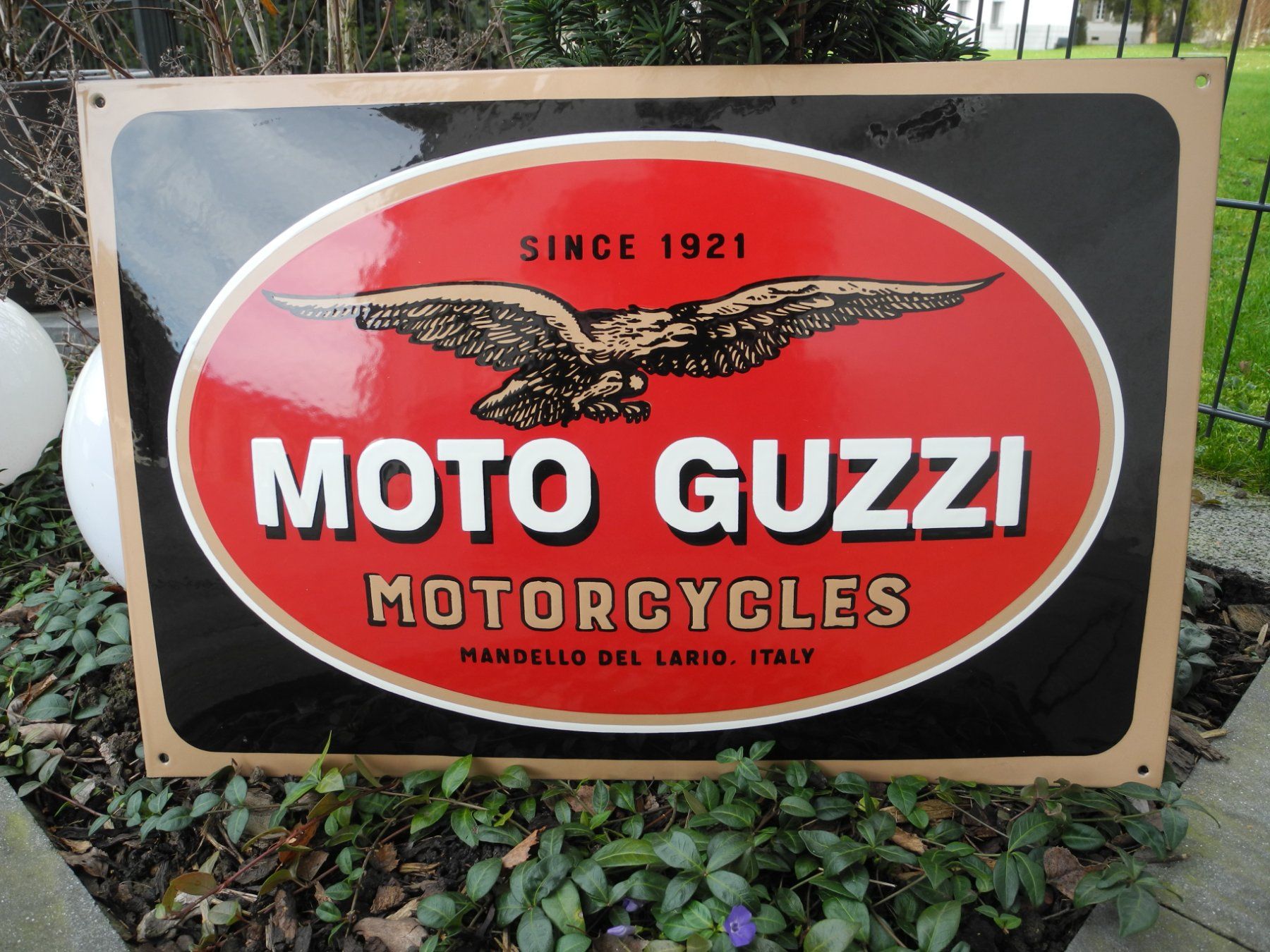 Moto Guzzi Insegne: GROSSES MOTO GUZZI EMAILSCHILD – Nuovo (secondo la descrizione) da Reinach AG venduto da Huckleberrysix 3