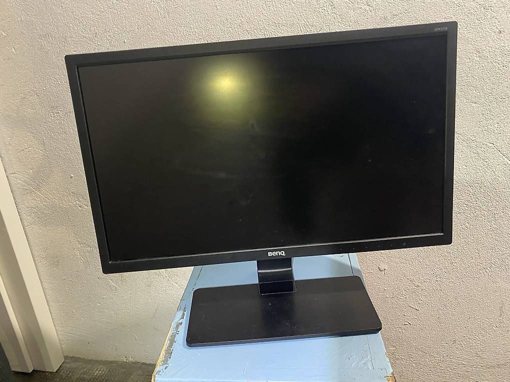 Ecrans: Écran BENQ 1080p – D'occasion à Lausanne par Mikael_Druid