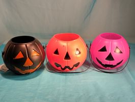 3 Halloween Kürbisse zum Sammeln der Süssigkeiten