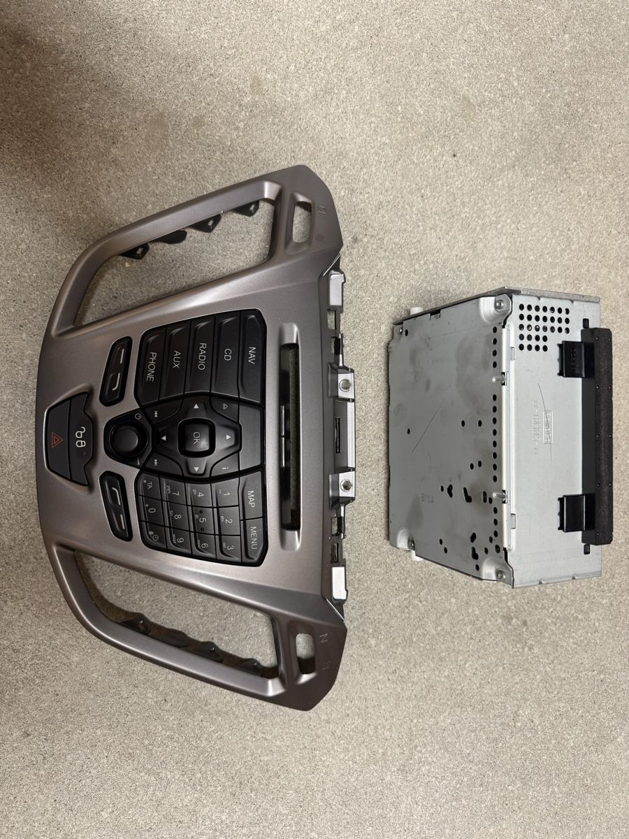 Radio: Ford transit custom radio CD – Usato da Bern venduto da bandido01 1