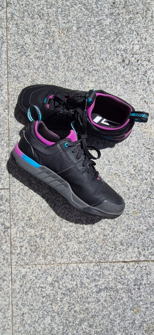 Specialized Scarpe da donna: Velo Schuhe Specialized 2FD, Damen, Grösse 42 – Usato da Oetwil am See venduto da jarra01 3