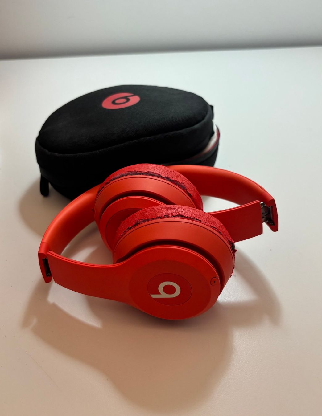 Beats Cuffie: Beats Solo 3 Kopfhörer rot mit Tasche – Usato da St. Gallen venduto da adr_qtz2 2