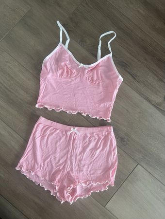 UNGETRAGEN! TOP UND SHORTS GRÖSSE S