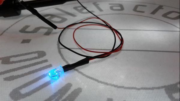 Componenti elettronici: Schweisslicht Flacker-LED blau verkabelt – Nuovo (secondo la descrizione) da Luzern venduto da Salefactory 2