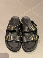 Schwarze Sommer Pantoletten mit goldigen Details, Gr. 39