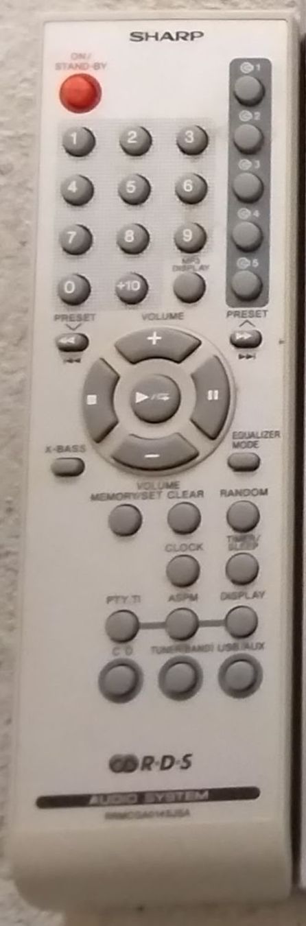 Sharp Télécommandes: Fernbedienung - Sharp RRMCGA014SJSA – D'occasion à Zürich par danihell