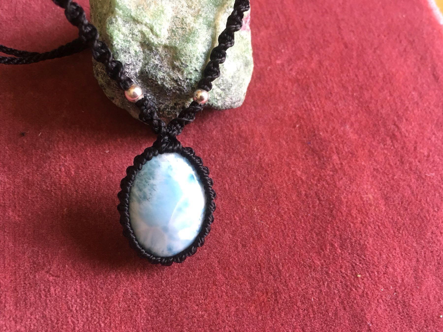 Catenine: Kette aus Makramee und Larimar / Sale – Nuovo e nell'imballaggio originale da Zürich venduto da MEVAS-Schmuck 2