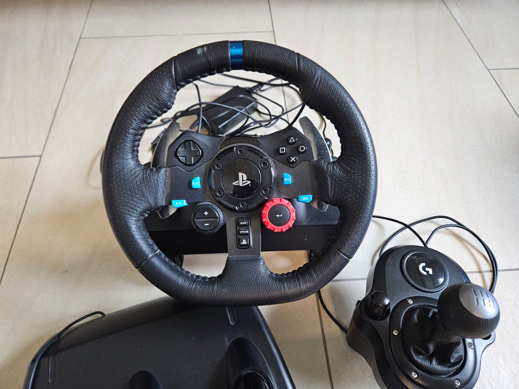 Logitech Controller: Logitech Lenkrad, Pedale und Schalthebel – Usato da Greifensee venduto da campigotto01 1