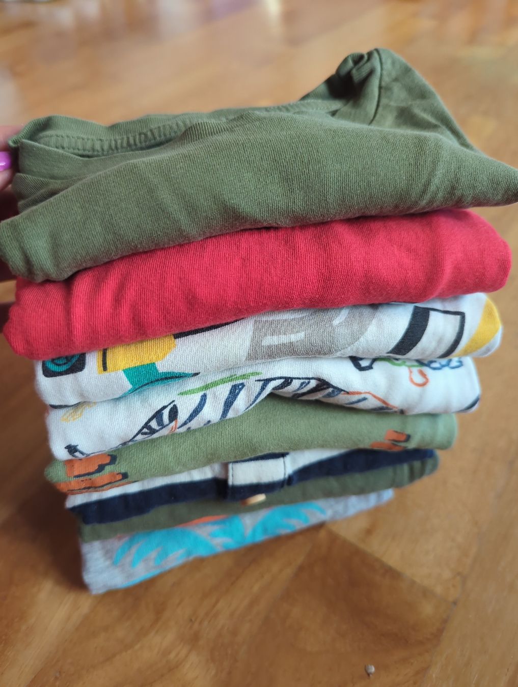 Ensembles coordonnés: T-shirts Gr. 110 – D'occasion à Eglisau par raf_hn2x 5