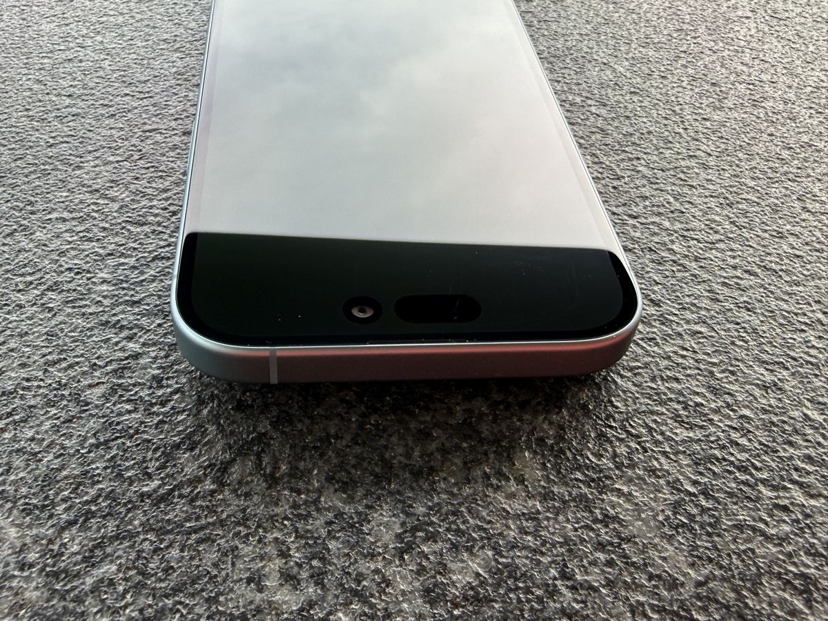 Apple Telefoni cellulari / Smartphones: Smartphone Apple iPhone 16 Ultramarin neuwertig – Usato da Heerbrugg venduto da bischi13 3