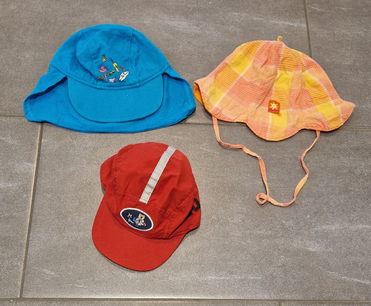 Berretti & Sciarpe: Baby Hüte 4-9monate – Usato da Ohmstal venduto da wil_xp75