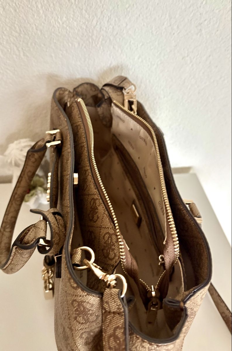 Guess Borse da donna: Guess Handtasche – Nuovo (secondo la descrizione) da Reichenburg venduto da Katharinach 3