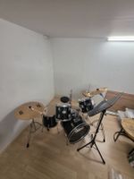 Schlagzeug komplett, Meinl MCS Becken + Zubehör
