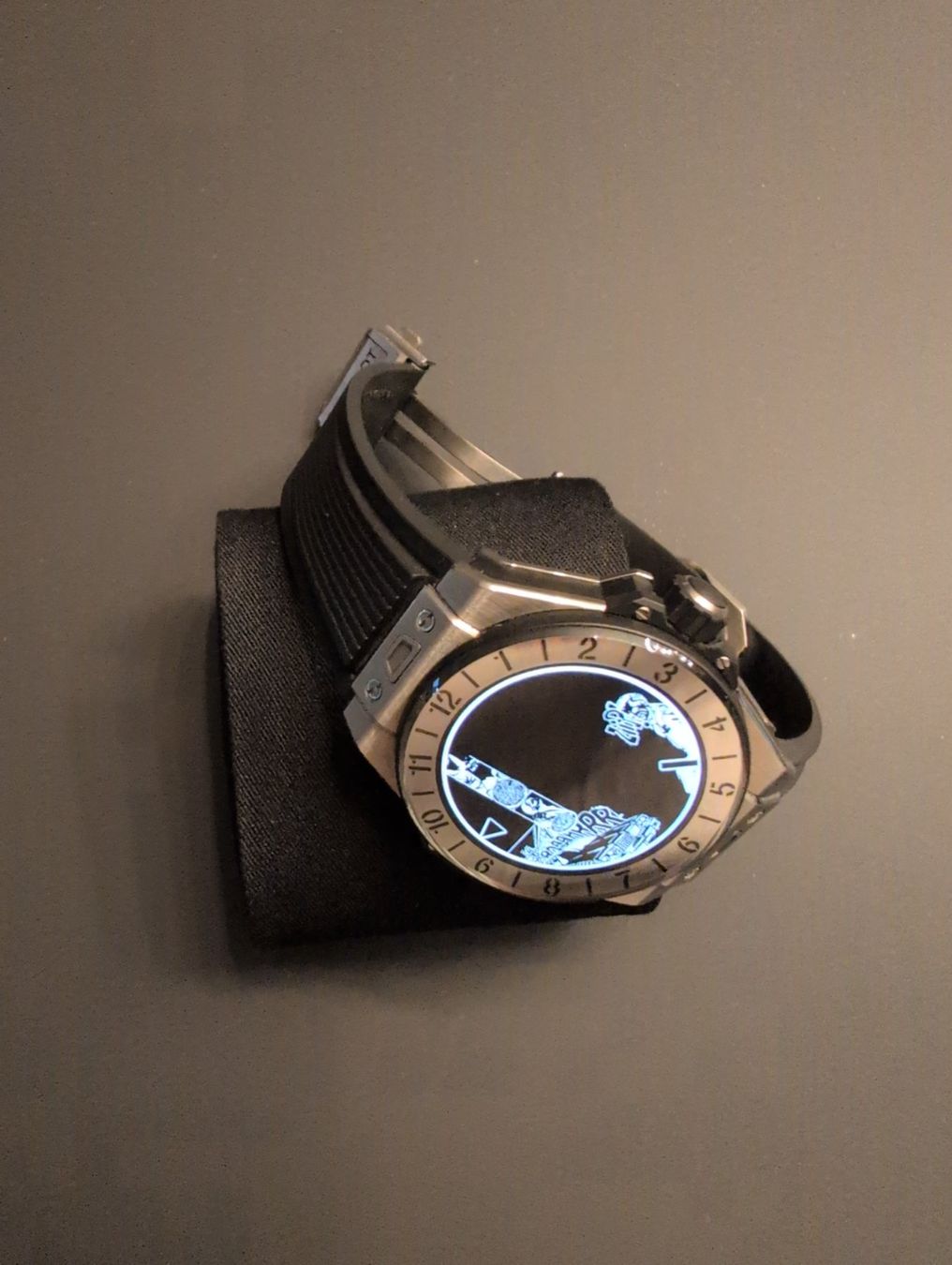 Hublot Smartwatch: Hublot Big Bang e Smartwatch – D'occasion à Oftringen par enomist88 1