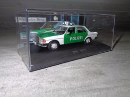 Altaya 1:43 Mercedes 200 1976 Police Polizei