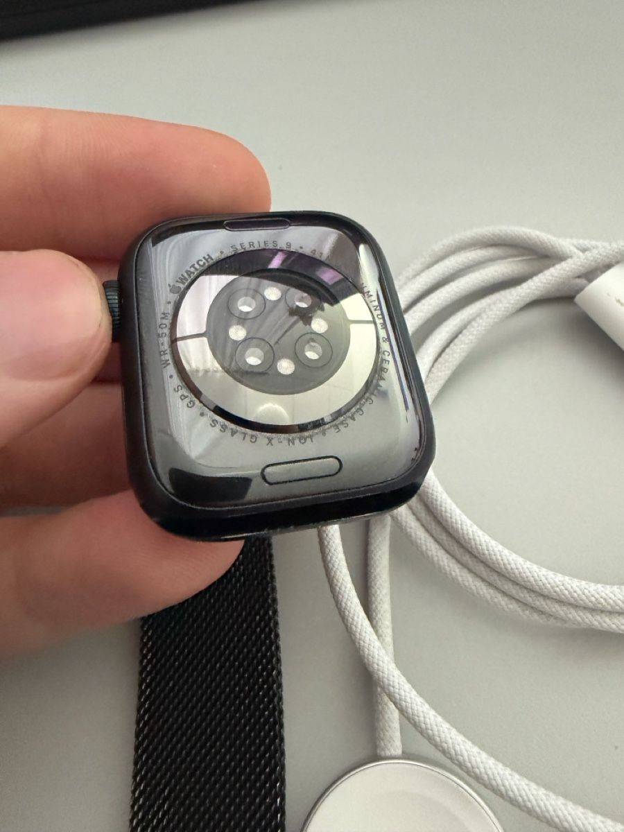 Apple Smartwatch: Apple Watch 9 series (gps) – Usato da Zug venduto da xnie001 3