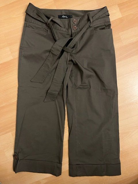 Pantalons: Damen Hose 3/4 Gr.34 – D'occasion à Wabern par adamovski