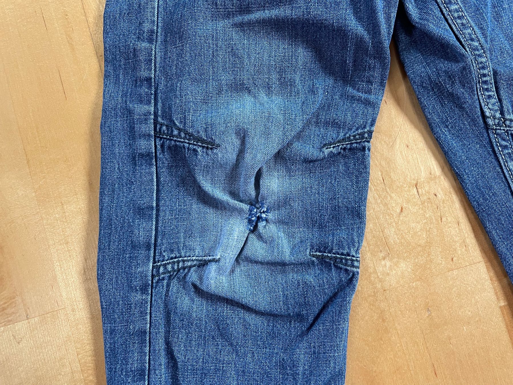 Hosen: leichte Jeans Gr 98 – Gebraucht aus Hüntwangen von fra_7nd2 3