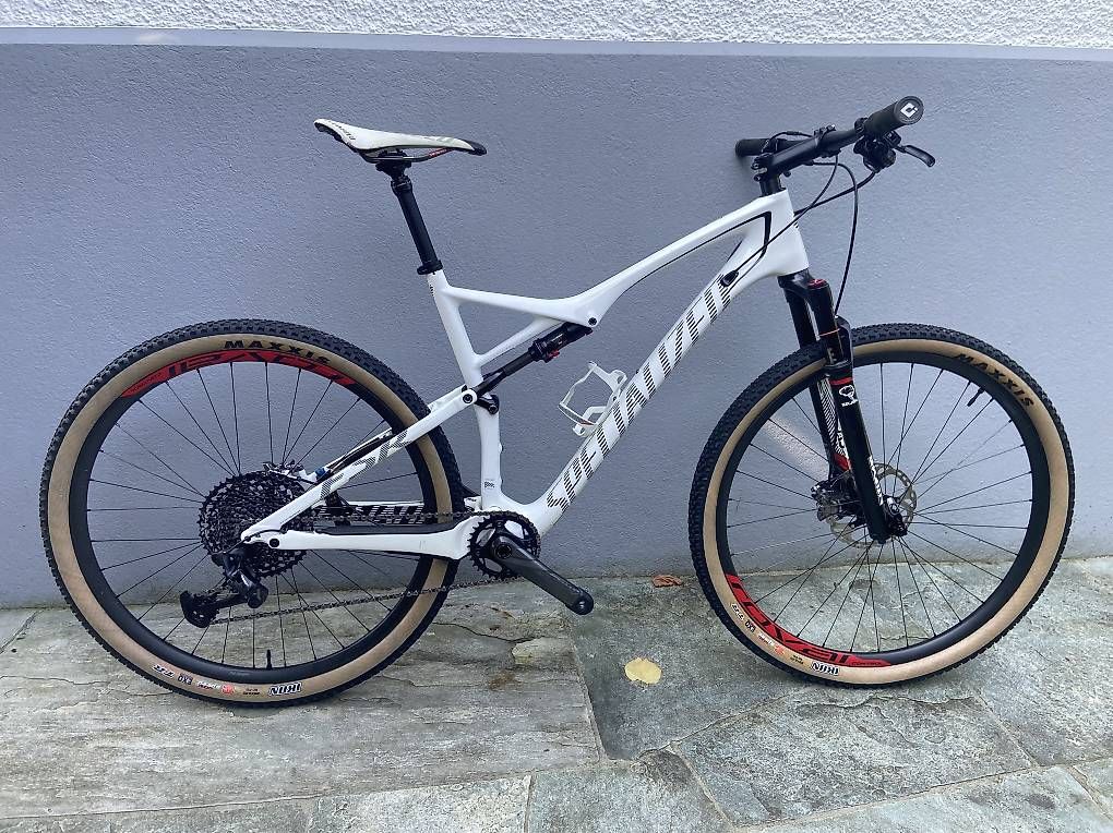 Specialized Velos: Specialized Epic FSR Expert Carbon World Cup 29 – Gebraucht aus Zofingen von