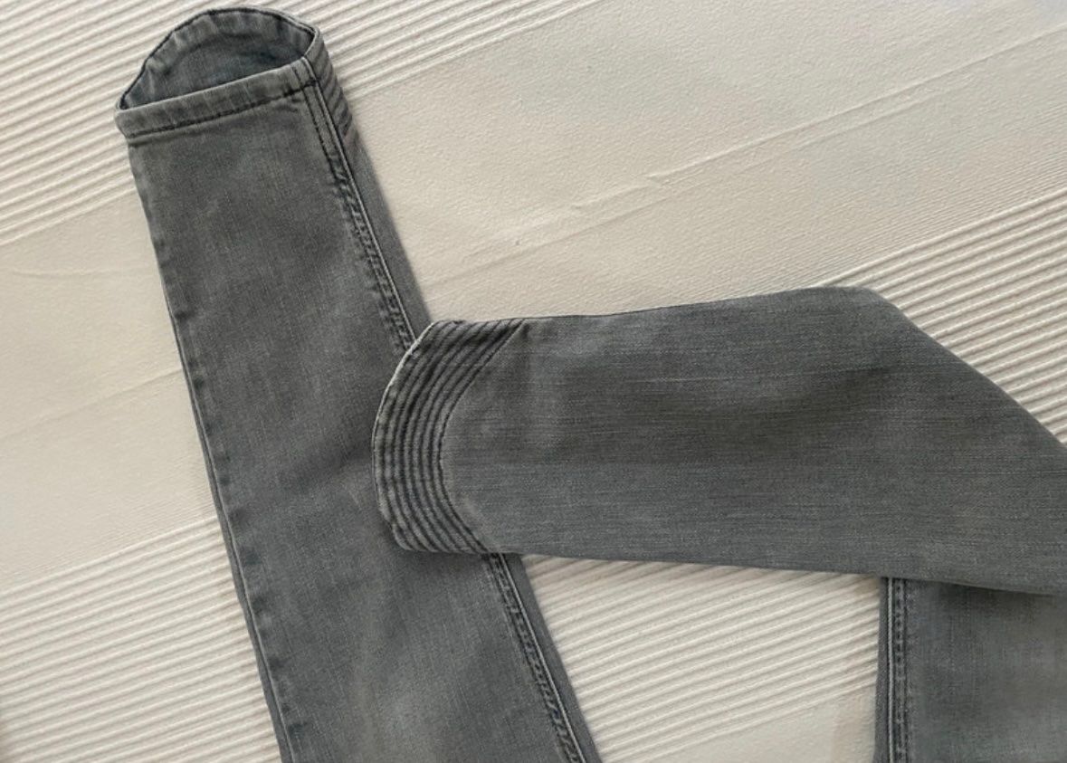 Zara Pantaloni: Denim-Hose ZARA grau – Usato da Uster venduto da Monika_OB 4