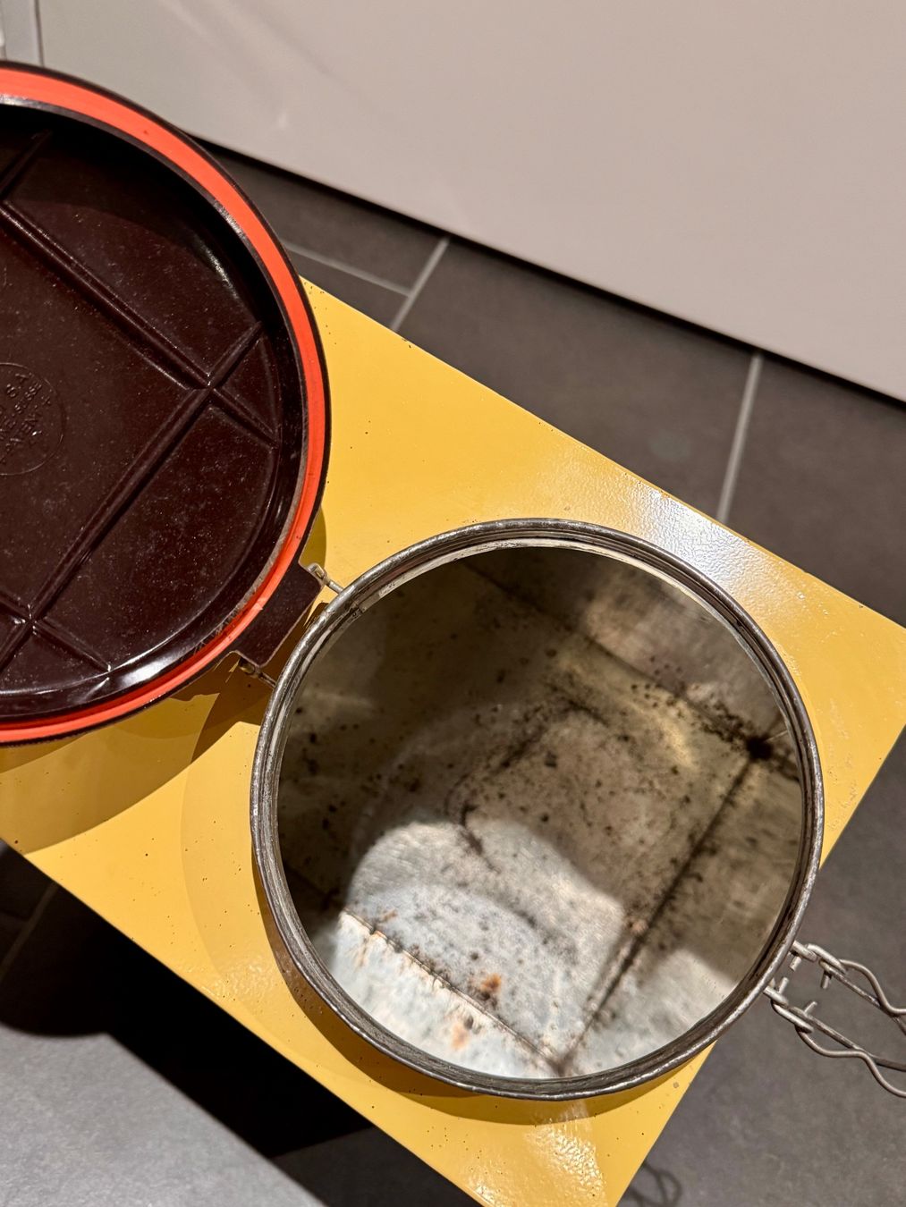 Barattoli: Grosse alte Blechdose Vorratsdose Kaffeedose Hermet S.A. – Usato da Rothrist venduto da Fondgruebe 5