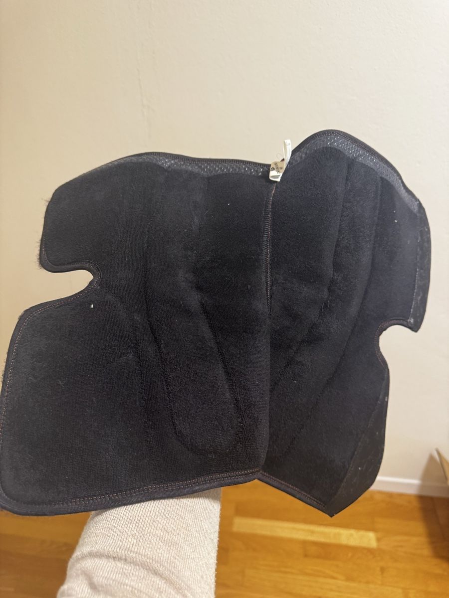 Protezioni & Imbottiture: Knee protection – Usato da Biel/Bienne venduto da Clau____dia95 3