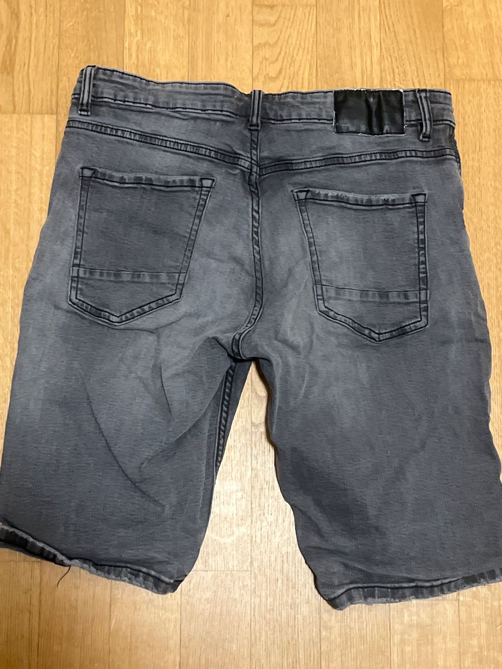 Hosen: Shorts Clockhouse Slim Shorts Stretch Grau Gr. 32 – Gebraucht aus Hinterkappelen von Kim1992 2