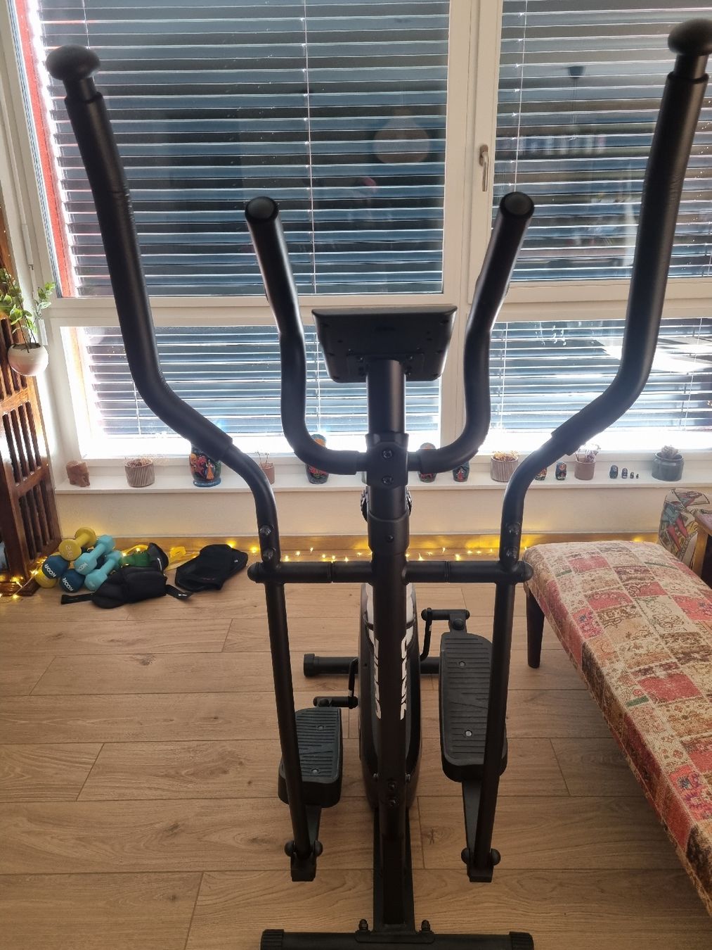 Vélos d'appartement: exercise machine – D'occasion à Le Locle par vri_c59x