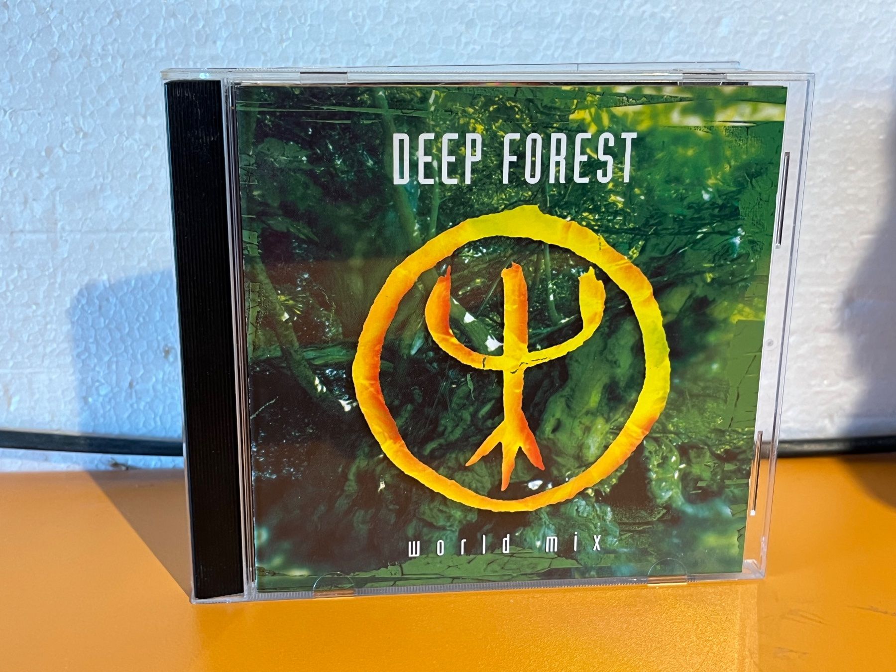 CD: Deep Forest - World Mix - SR14 – Usato da Küsnacht ZH venduto da Internetradio
