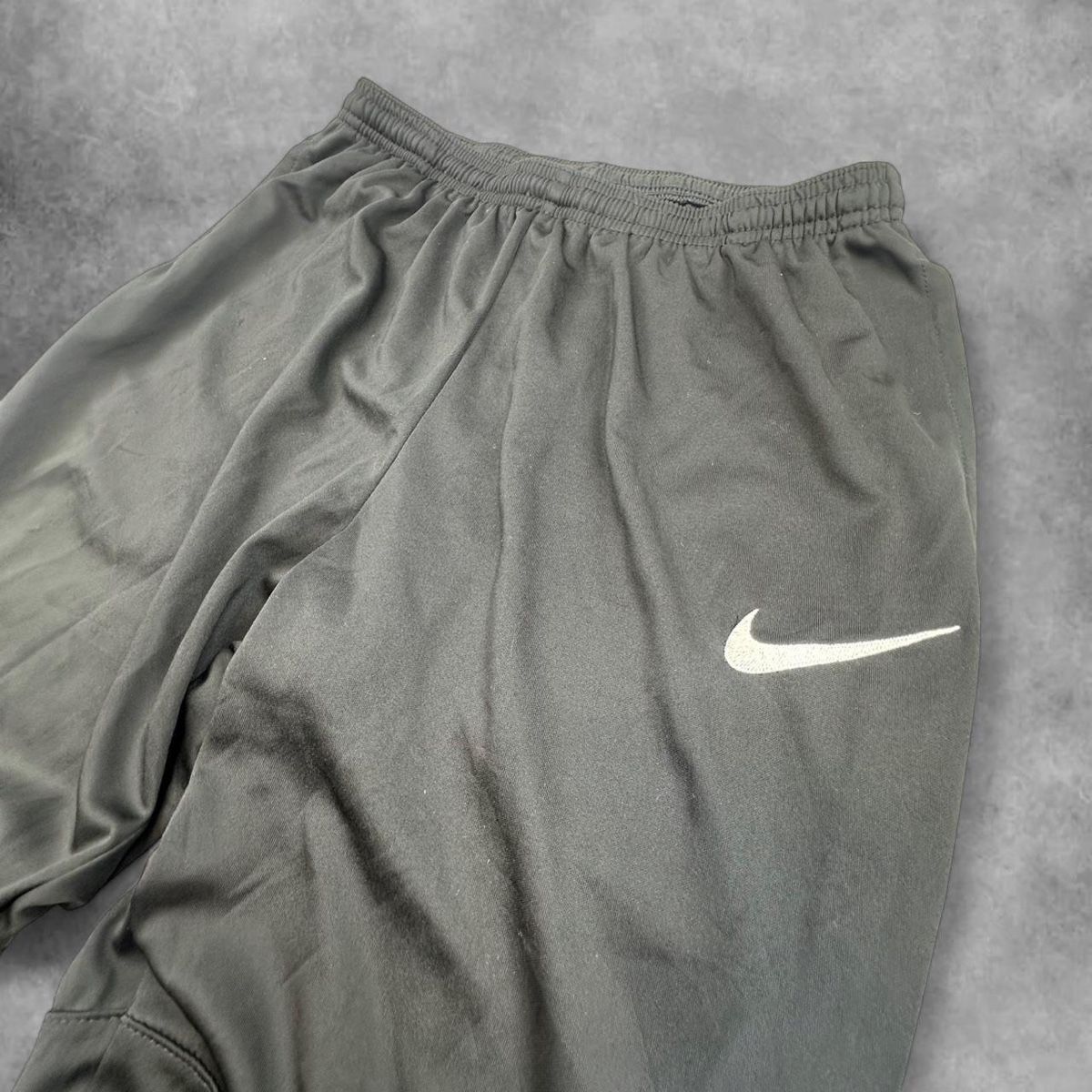 Nike Pantalons: Nike sweatpants black – D'occasion à Erlinsbach SO par TogaResell 1