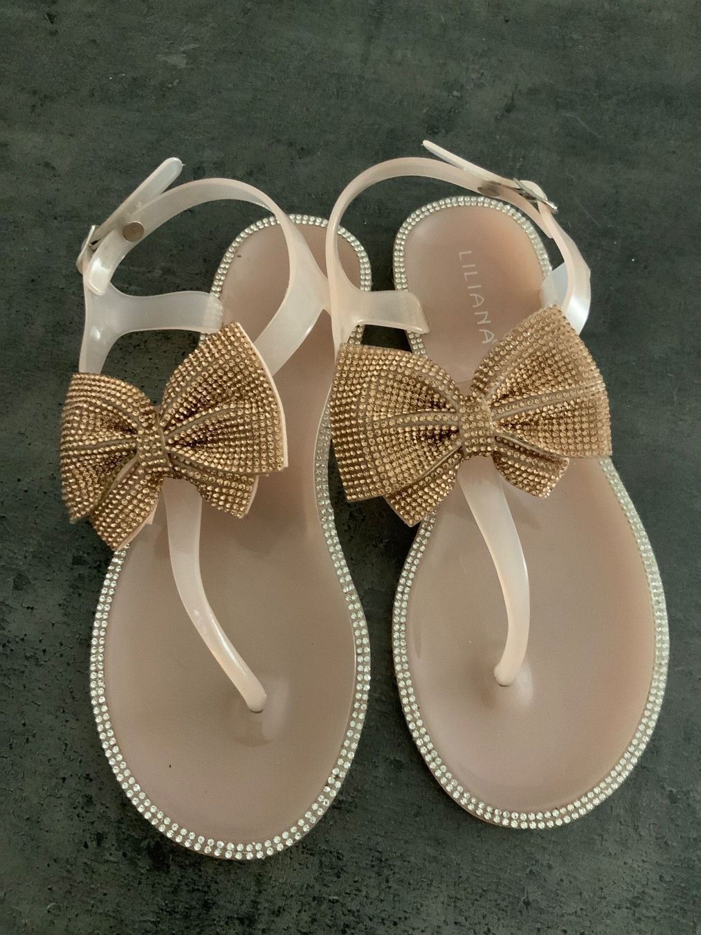 Scarpe da donna: Sandalen – Usato da Mägenwil venduto da Lea.SN 1
