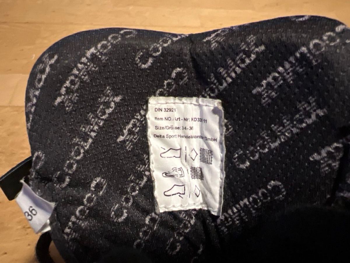 Pattini da ghiaccio: Hockey Schlittschuhe – Usato da Basel venduto da Mirkymirc 2