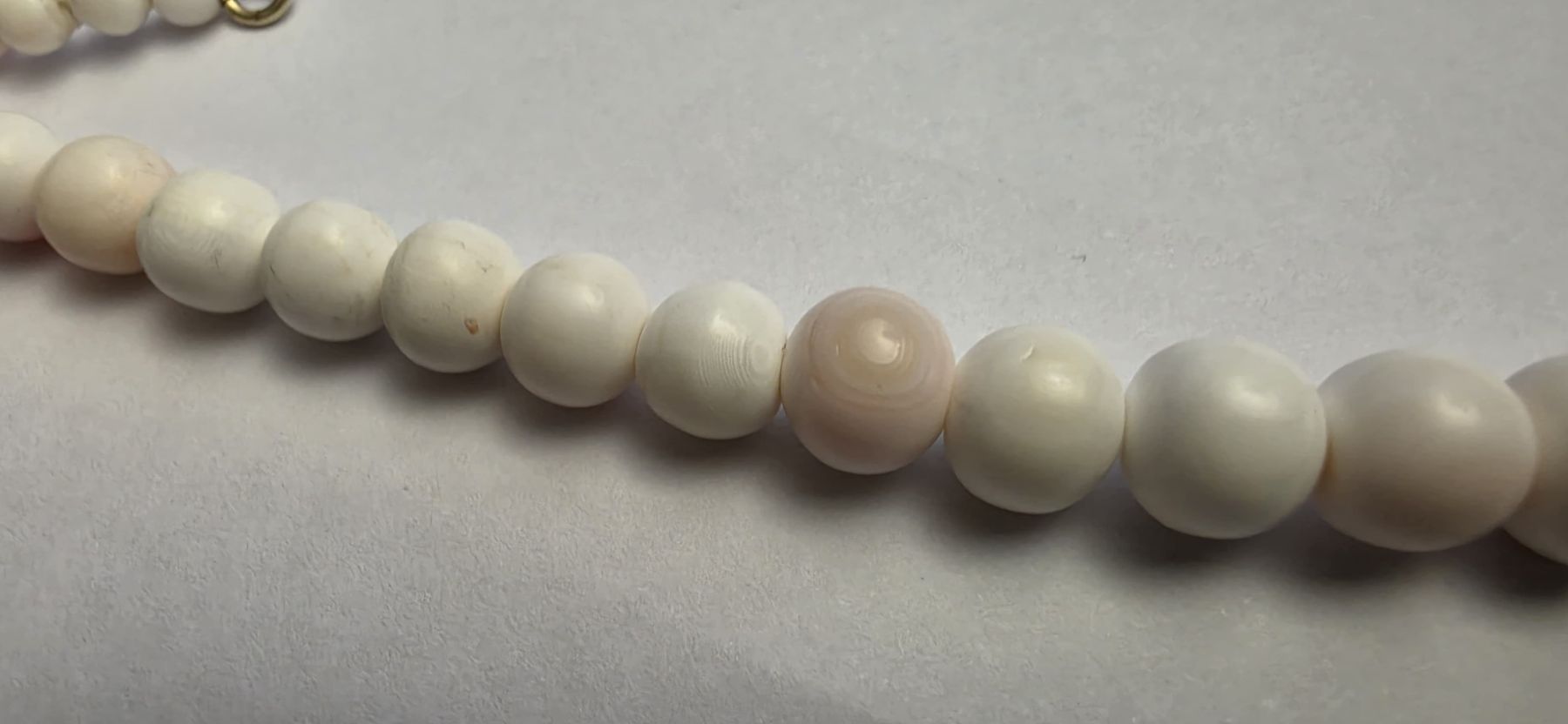 Ketten: Weiss-Rosa Korallenkette – Gebraucht aus Allenwinden von pro_nmg9 5