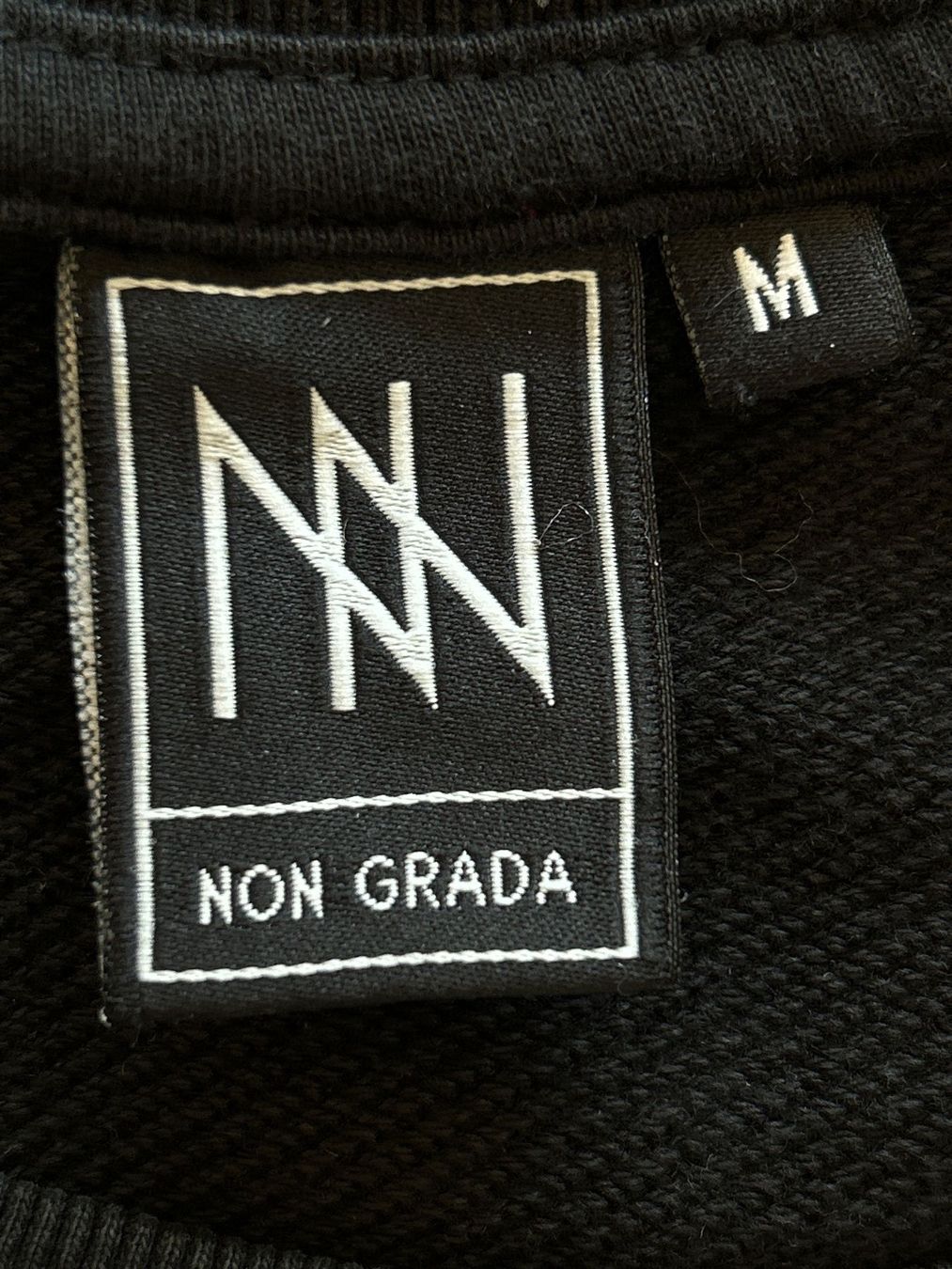 Pullover & Sweatshirts: Non Grada Pullover schwarz Gr. M – Gebraucht aus Brunnen von Nala2929 5