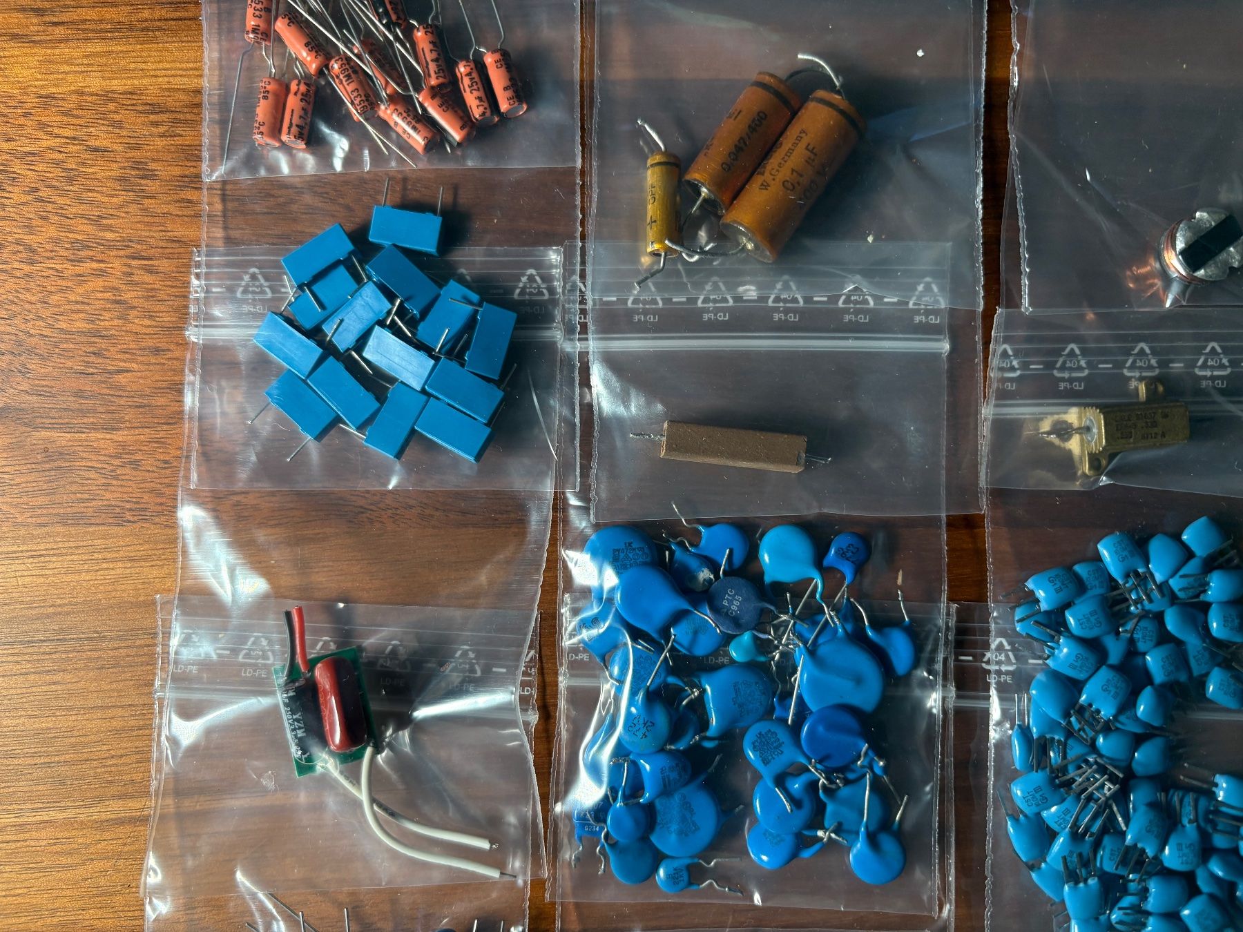 Componenti elettronici: Elektronische Bauteile. Set2 – Nuovo (secondo la descrizione) da Schwändi GL venduto da Lego_und_co 2