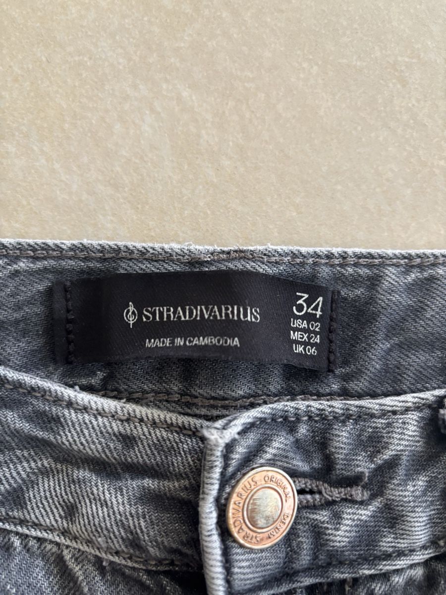 Stradivarius Jeans: Stradivarius Jeans grau Groesse 34 gebraucht – Usato da Ermensee venduto da mon_wbk8 1