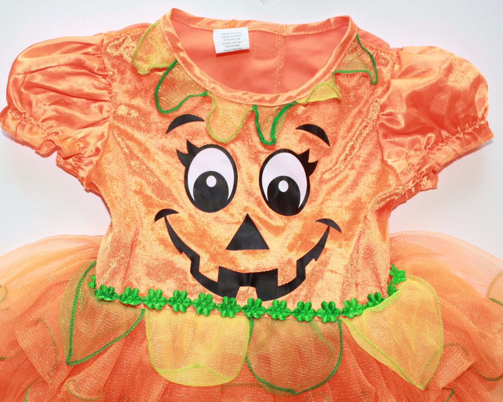 Costumi: Costume sorcière / Hexe t. 1 - 2 ans – Usato da Peseux venduto da CoolShoping 3