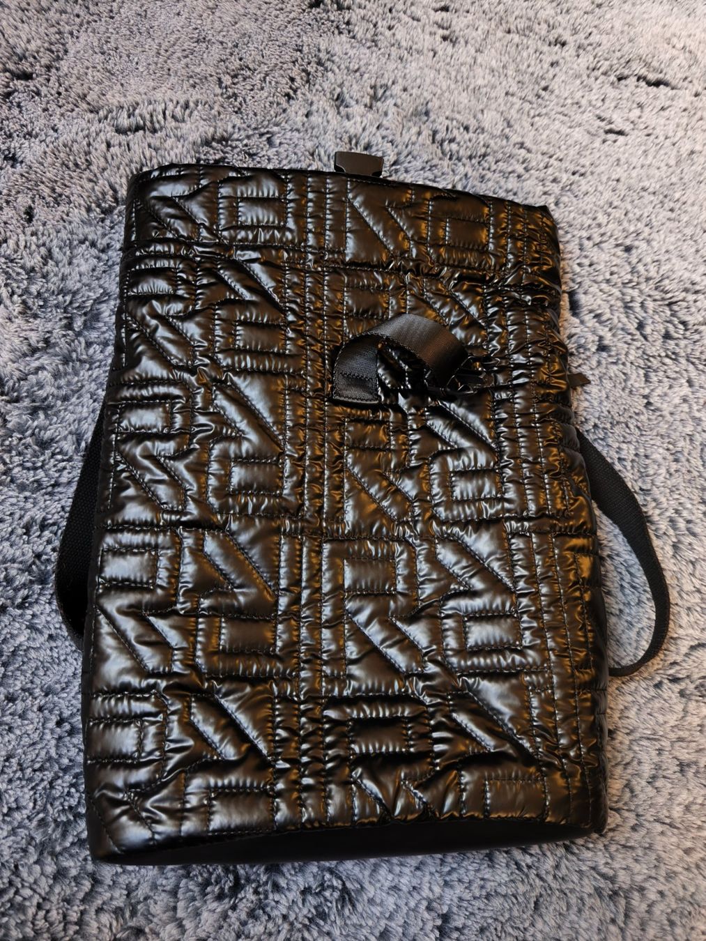 Rieker Zaini: RIEKER Damen Rucksack schwarz gesteppt – Nuovo e nell'imballaggio originale da Uster venduto da zebralino 1