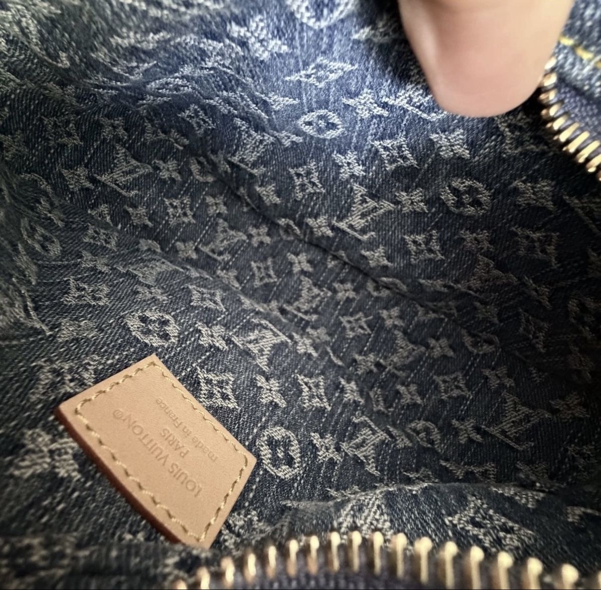 Louis Vuitton Sacs femmes: Louis Vuitton Pochette Valley Monogram – Neuf (Voir description) à Chur par tince07 4