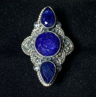 orientalischer Silberring mit natürlichem Blauer Saphir