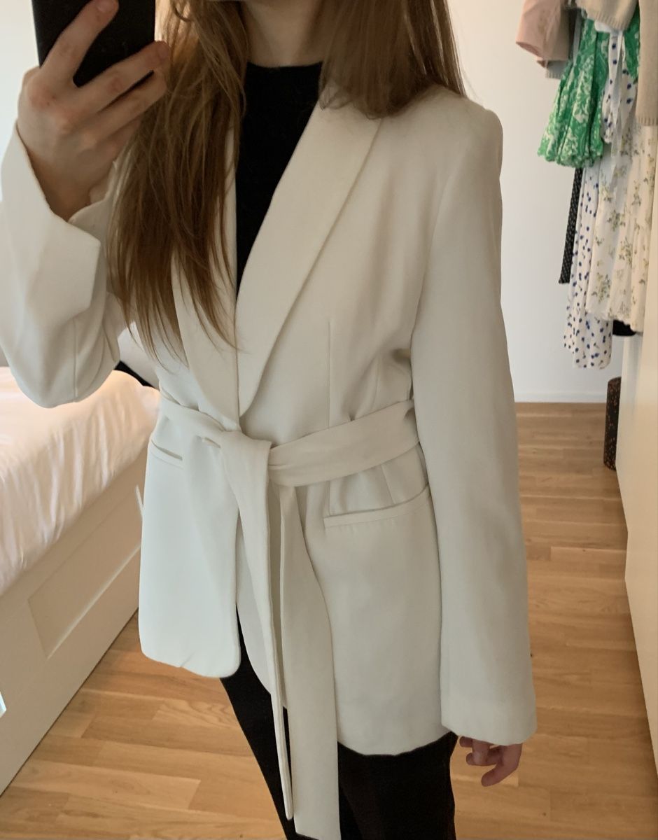 Zara Anzüge & Kostüme: Zara Blazer weiss mit Gürtel – Gebraucht aus St. Gallen von delideja01 3