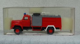 Roskopf 424, D 290/330, 2 Achser, Feuerwehr, rot, H0,1:87,