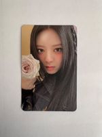 Kpop Itzy Crazy in Love Yuna Photocard