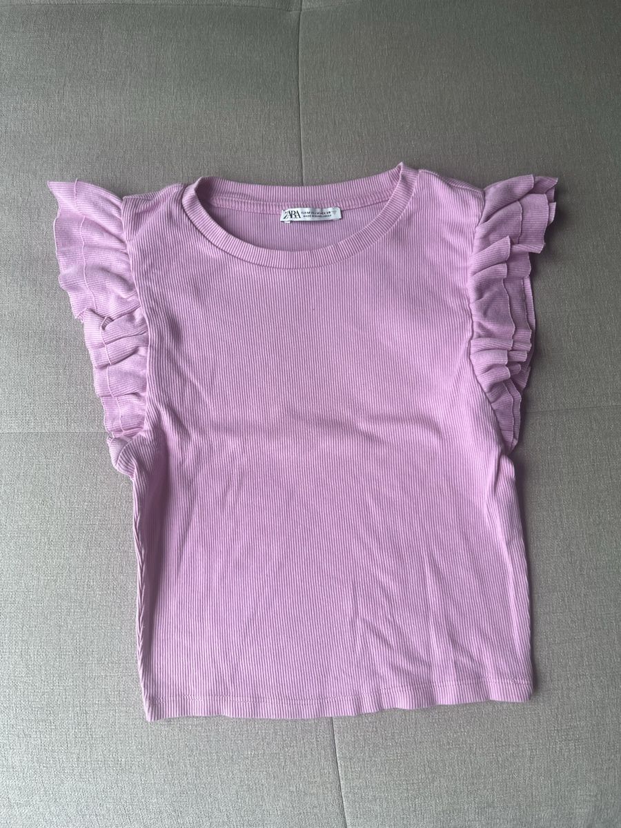 Zara T-shirts: Zara T-Shirt – D'occasion à Ennetbaden par jv_giana5