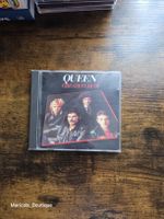 Queen Greatest Hits CD Used